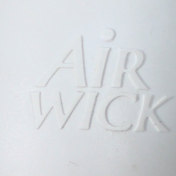 Glade & Airwick Oil Warmer Plug-Ins – 4 Total (Used) - Picture 7 of 7